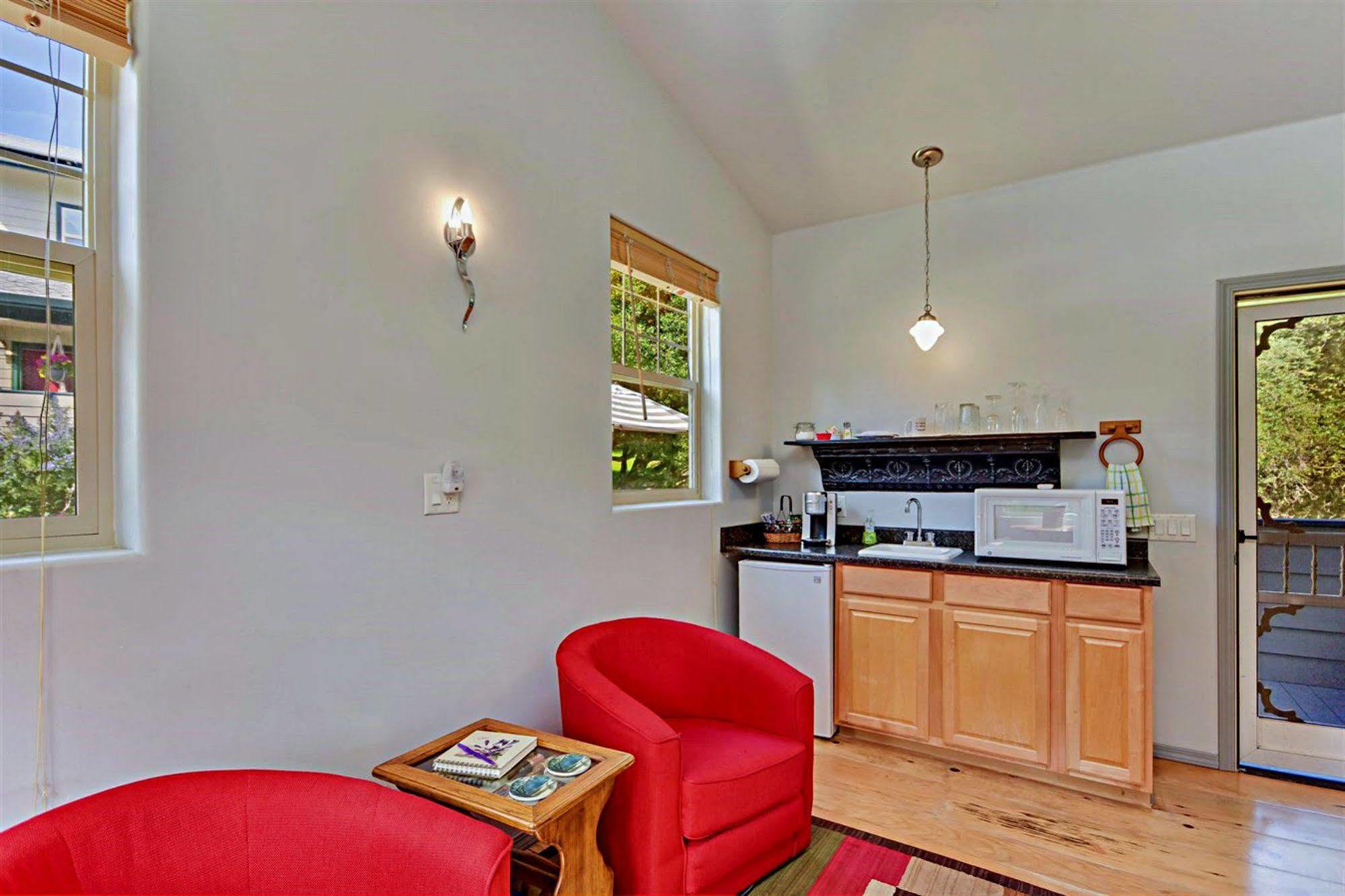 Lucinda'S Country Inn Somerset ภายนอก รูปภาพ